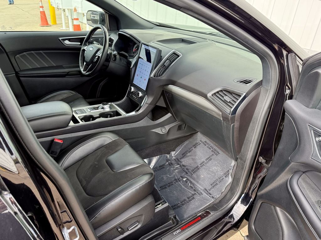 2024 Ford Edge ST