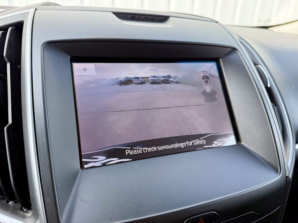 2020 Ford Edge SE