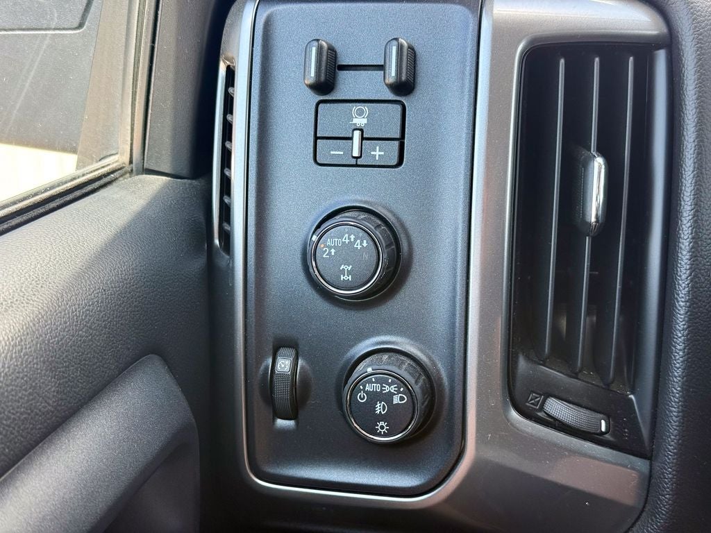 2018 Chevrolet Silverado 1500 LT LT1