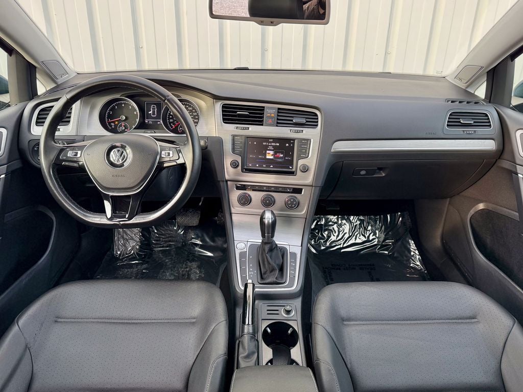 2016 Volkswagen Golf TSI SE 4-Door