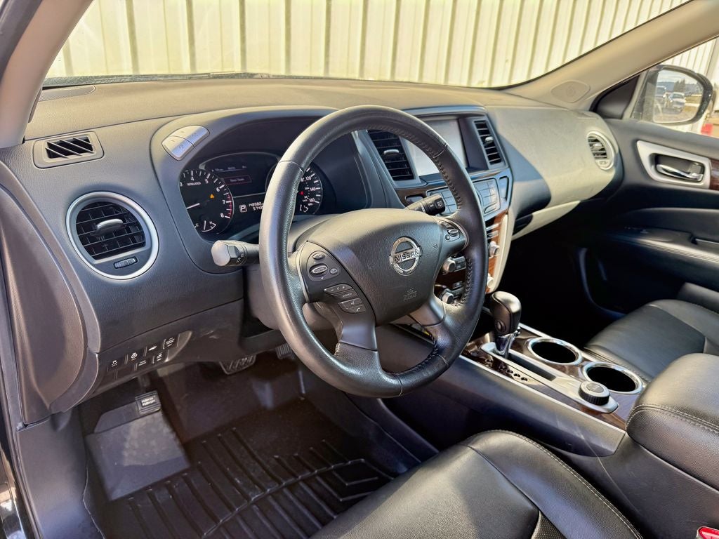 2014 Nissan Pathfinder Platinum