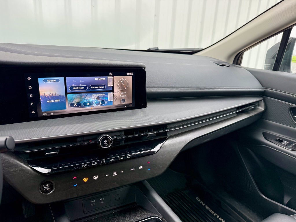 2025 Nissan Murano SV