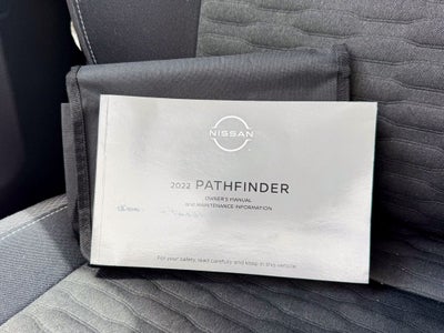 2022 Nissan Pathfinder SV