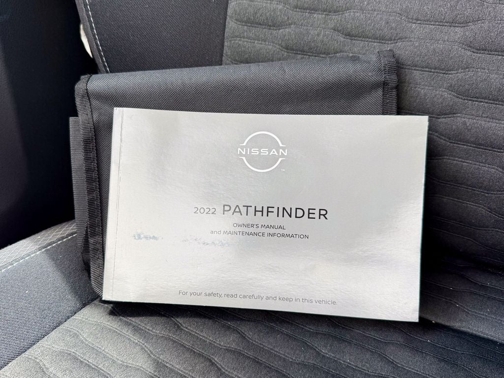 2022 Nissan Pathfinder SV