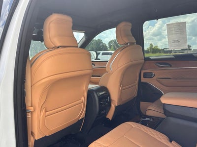 2023 Jeep Grand Cherokee L Summit