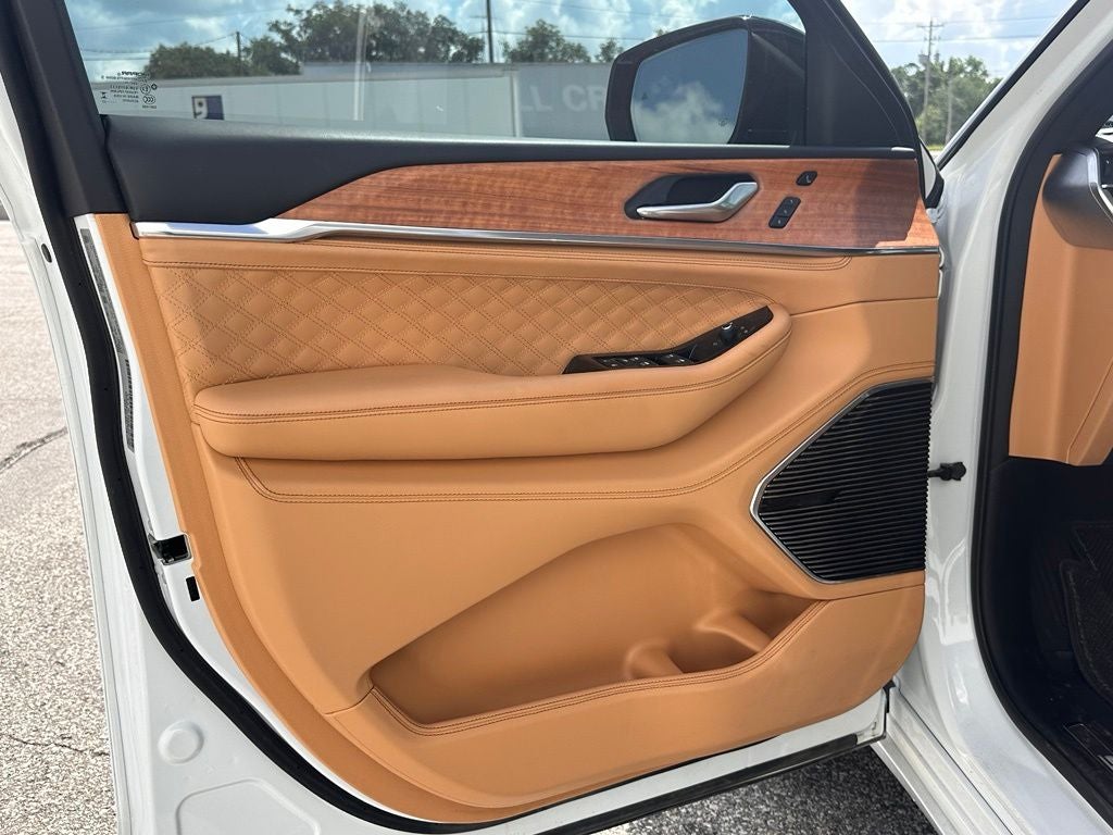 2023 Jeep Grand Cherokee L Summit