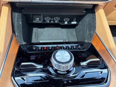 2022 Jeep Grand Wagoneer Series III