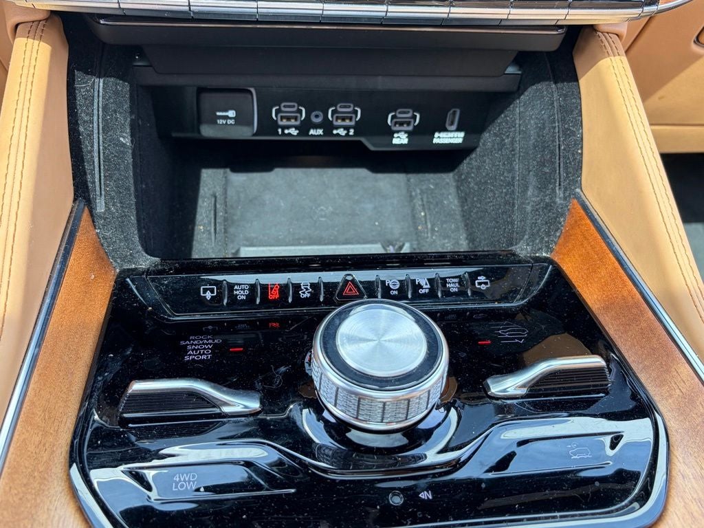 2022 Jeep Grand Wagoneer Series III
