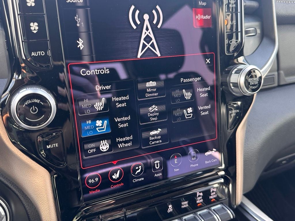 2019 RAM 1500 Laramie