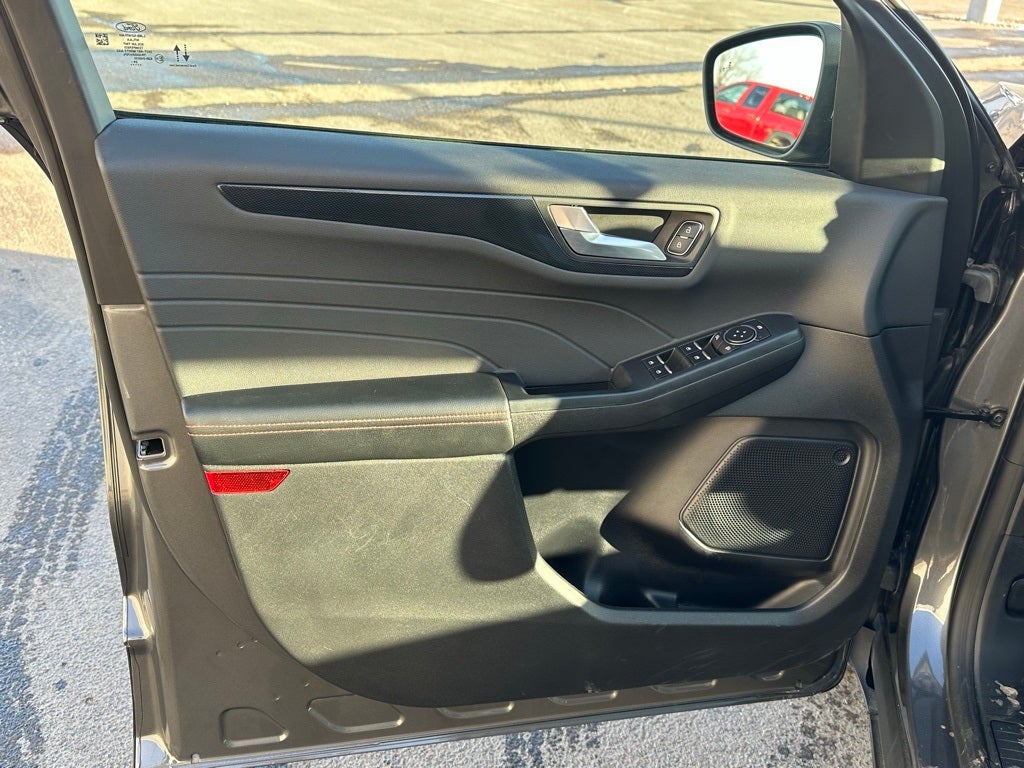 2025 Ford Escape ST-Line Select