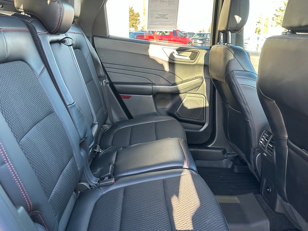 2025 Ford Escape ST-Line Select