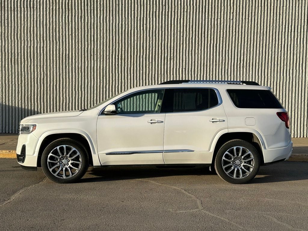 2023 GMC Acadia Denali