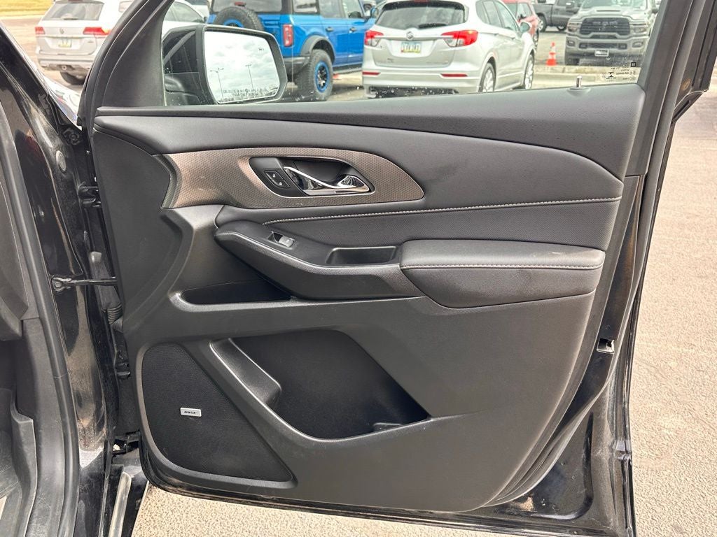 2022 Chevrolet Traverse Premier