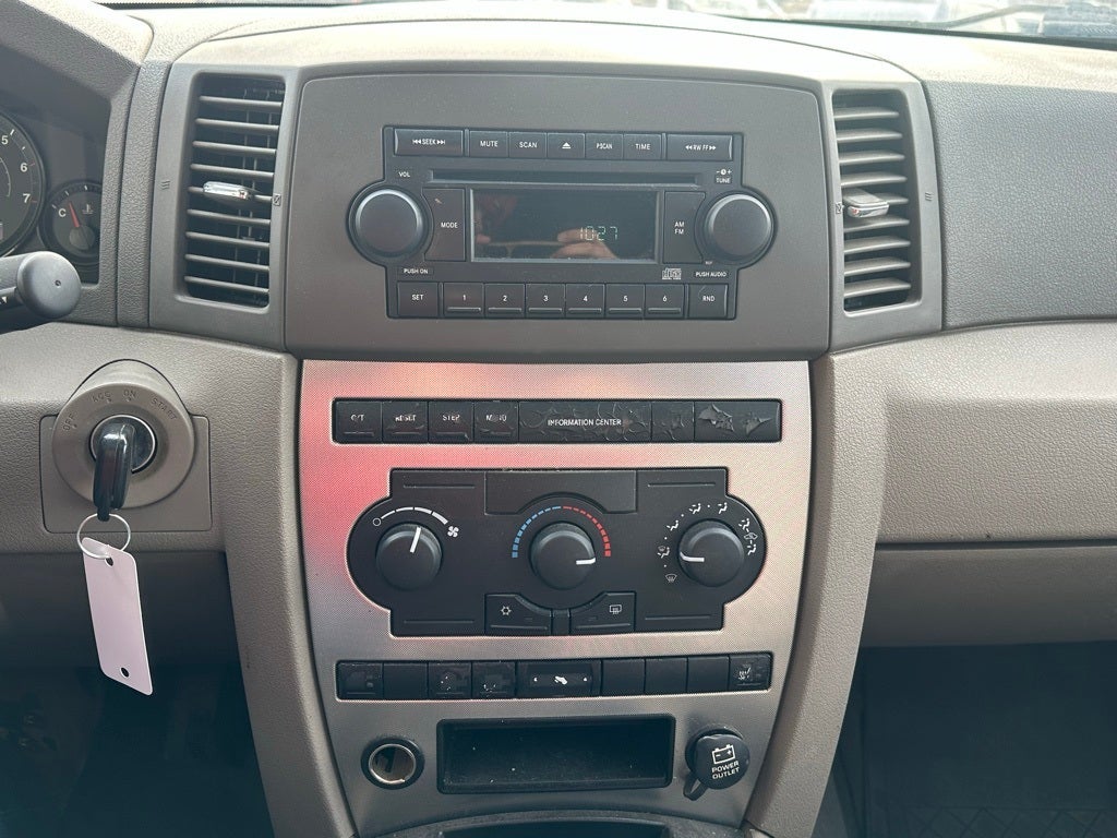 2005 Jeep Grand Cherokee Laredo