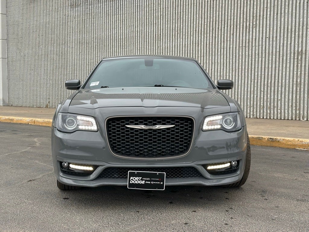 2018 Chrysler 300 S