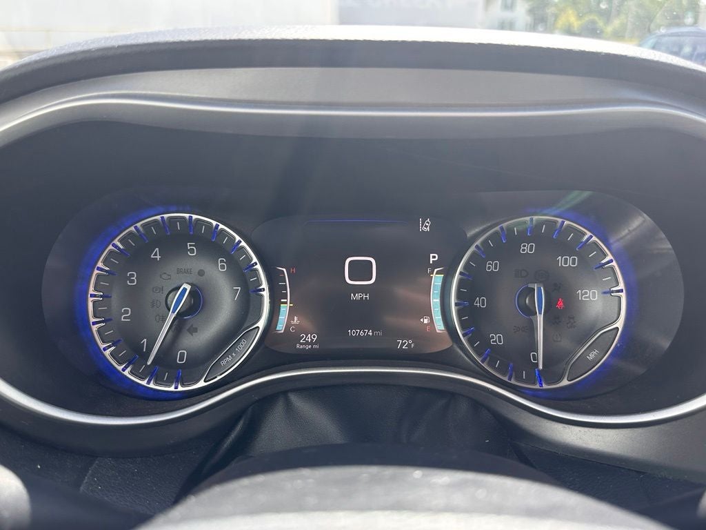2022 Chrysler Pacifica Touring L