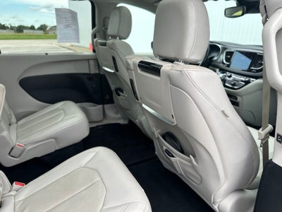 2020 Chrysler Pacifica Touring L Plus