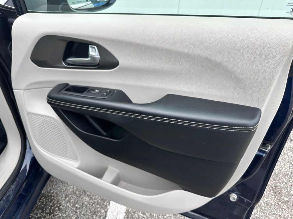 2020 Chrysler Pacifica Touring L Plus