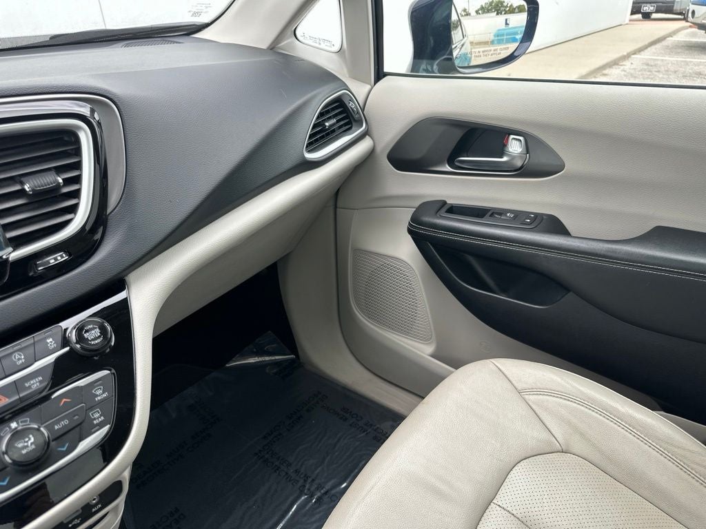 2020 Chrysler Pacifica Touring L Plus