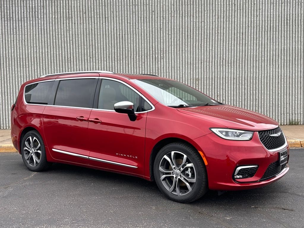 2025 Chrysler Pacifica Pinnacle