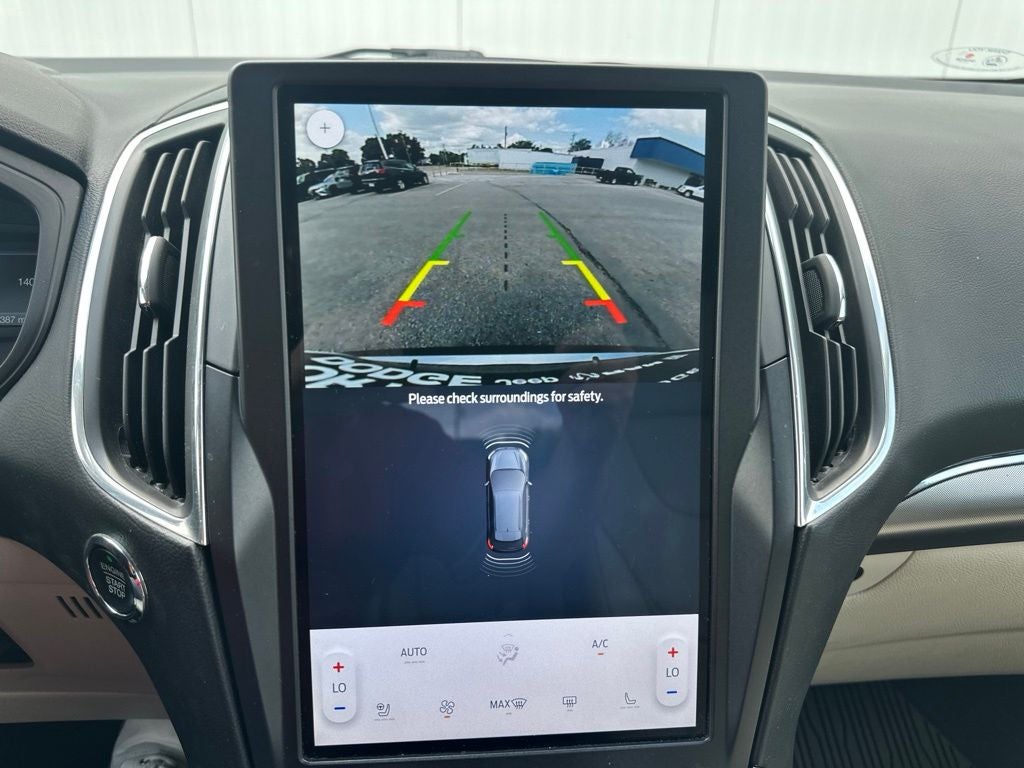 2022 Ford Edge Titanium