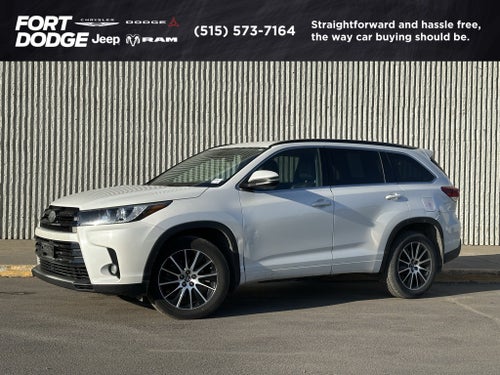 2017 Toyota Highlander SE
