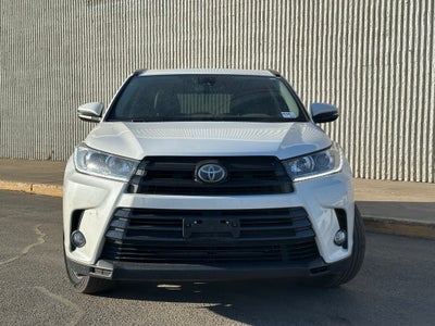 2017 Toyota Highlander SE
