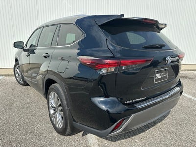 2024 Toyota Highlander Platinum