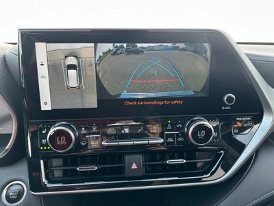 2024 Toyota Highlander Platinum