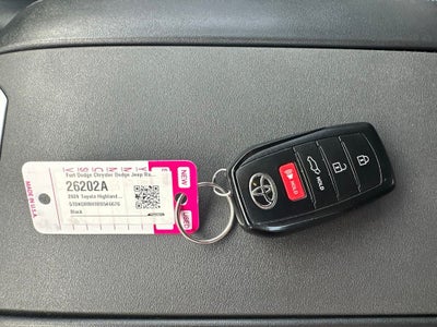 2024 Toyota Highlander Platinum