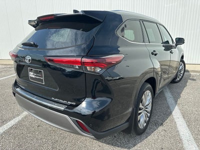 2024 Toyota Highlander Platinum