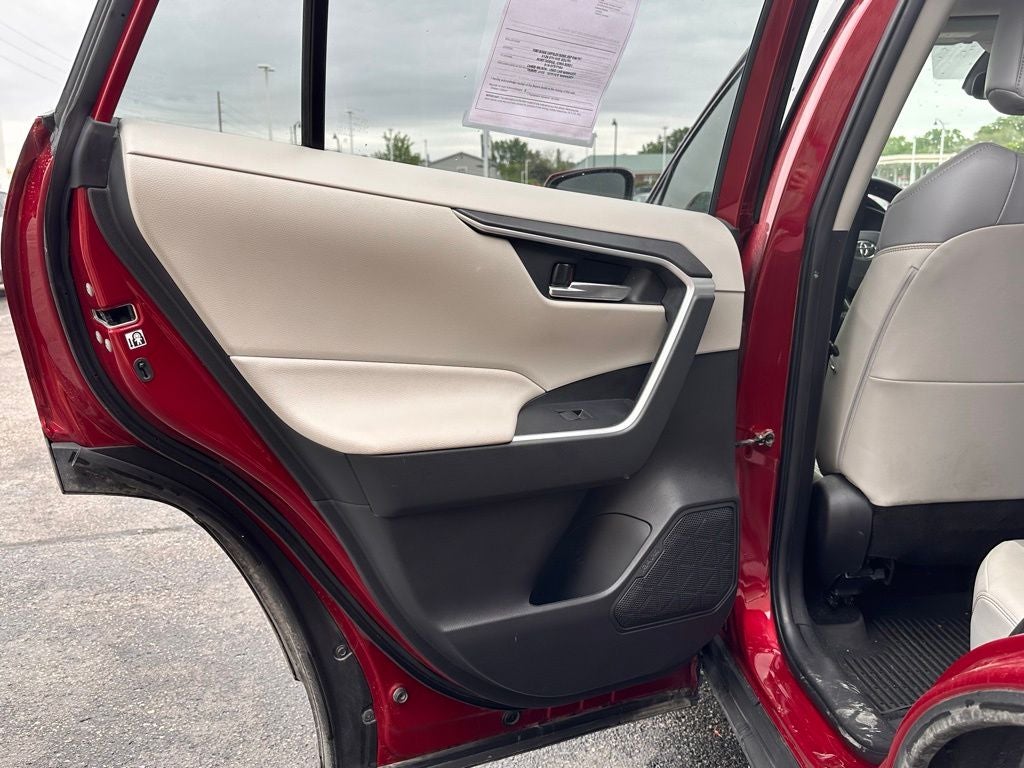 2021 Toyota RAV4 XLE Premium