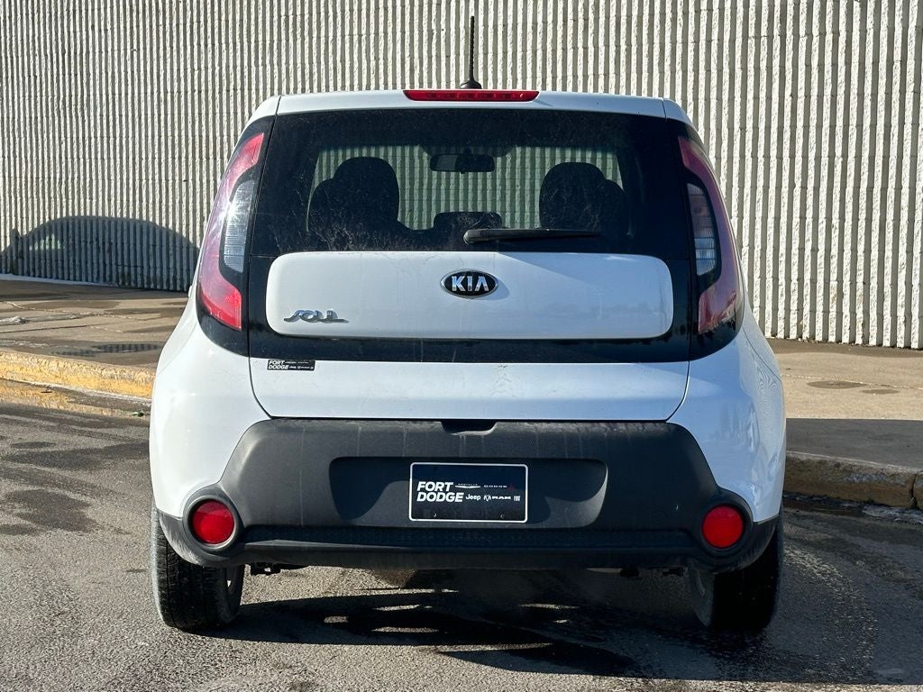 2016 Kia Soul Base