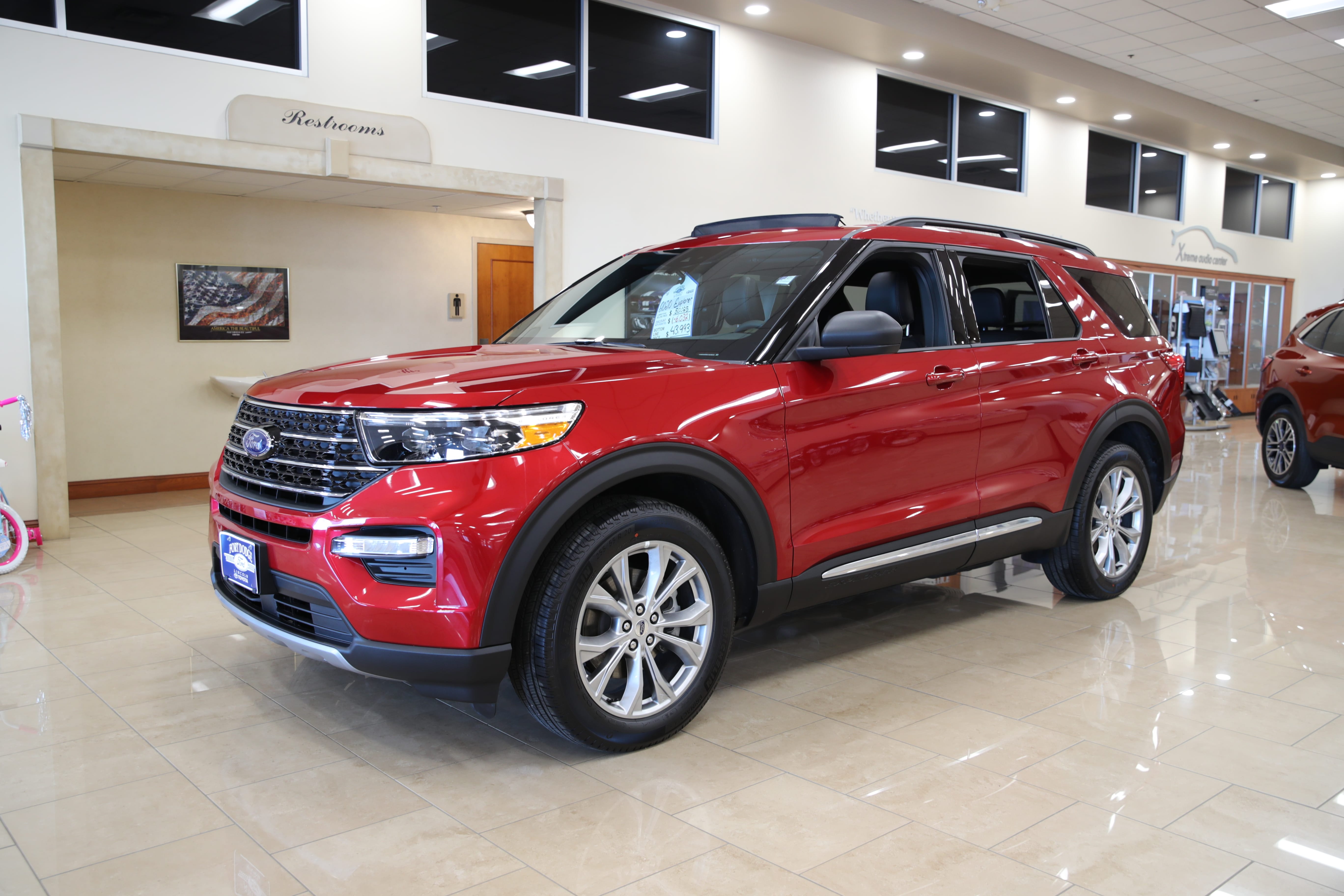 New Ford Explorer in Fort Dodge, IA