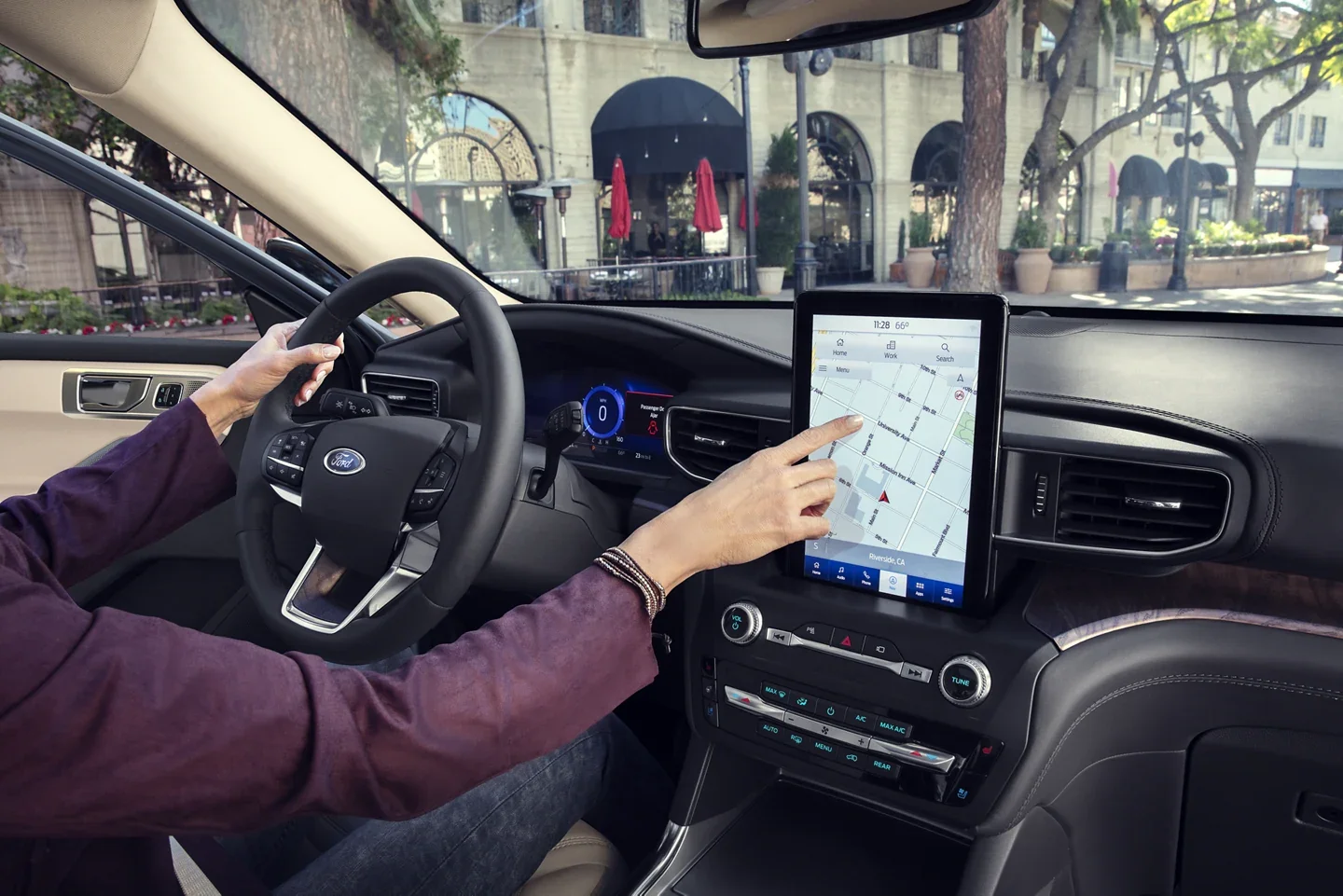 Fort Dodge Ford Lincoln Toyota in Fort Dodge IA